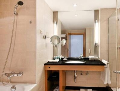 Crowne Plaza Budapest by IHG - 9