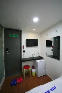 Star Guest House - 42