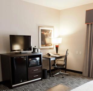 Hampton Inn & Suites Tulsa/Central - 4