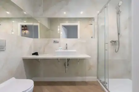 ApartEtna - 120