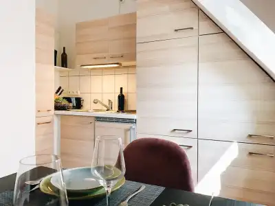 Melter & Apartments - a Neighborhood - 35