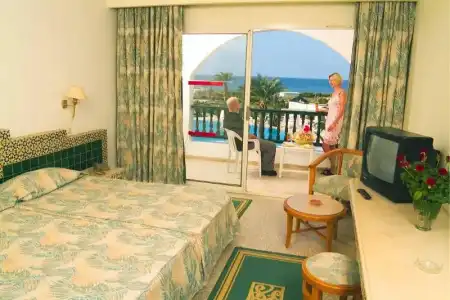 Le Soleil Bella Vista Resort - 27