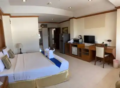 Seaview Sriracha - 34