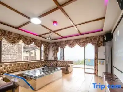 Tranquil Shores Holiday Apartments - 301