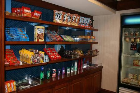 Hampton Inn & Suites Fredericksburg South - 11