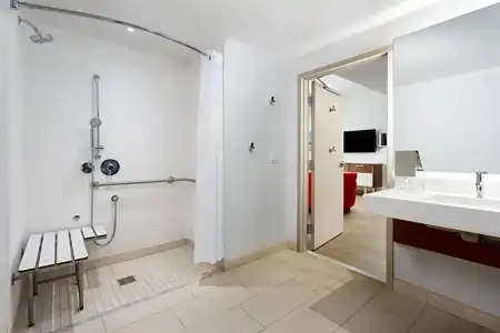 Courtyard by Marriott Santa Monica - 43
