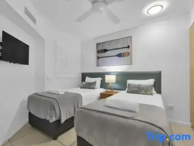 Rolling Surf Resort - 101