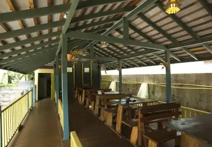 Sunshine Inn Resort - 19