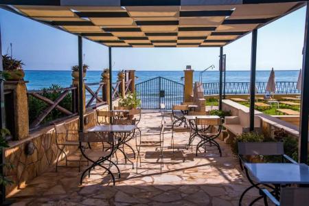 Andreolas Luxury Suites - 63