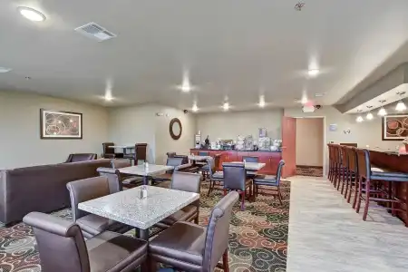 Cobblestone & Suites – Pulaski/Green Bay - 14