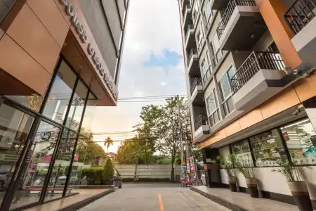 Baron Residence Bangkok - 18