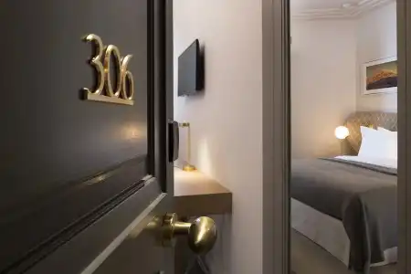 Hôtel Le Marianne - 95
