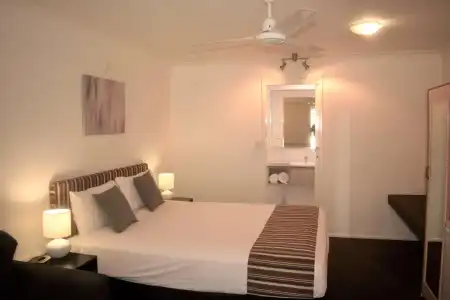 Best Western Cattle City Motor Inn - 3