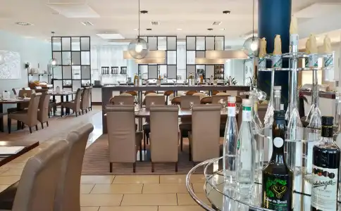Courtyard by Marriott Dresden - 17