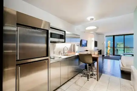 Beautiful Palms Place Suite - 557