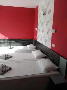 Fits Guest House - 9