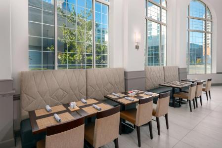 Hilton Garden Inn Charlotte Uptown - 31