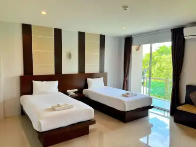 Peak Boutique City - 86
