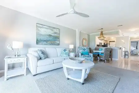 823 Harbour Point - 25