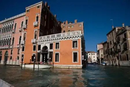 Palazzo Barbarigo Sul Canal Grande - 9