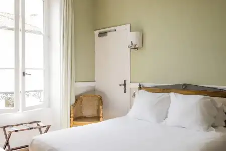Hôtel St-Julien - 59