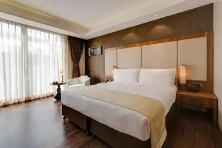 Holiday Inn Kolkata Airport by IHG - 73