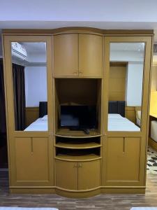 Mall Suites - 184
