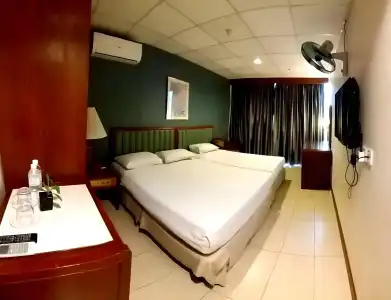 Harbour Inn Melaka - 10