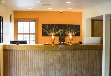 Orange Tree Inn - 1