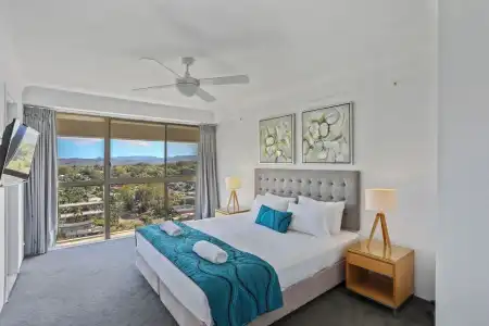 Gemini Court Holiday Apartments - 186