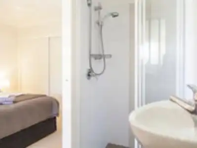 Scobie's Boutique Bed & Breakfast - 1