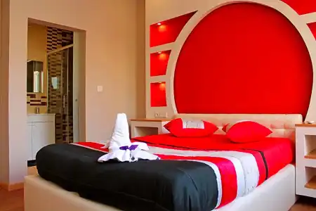 Monte Carlo Love Porto Guesthouse - 40