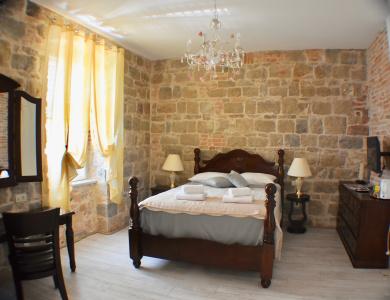 PIETRA ROSSA Luxury Rooms - 18