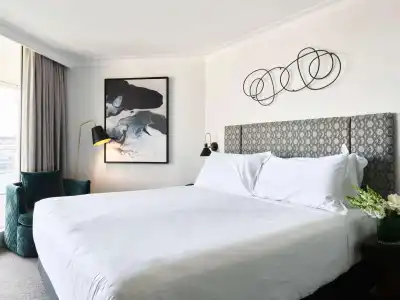 Pullman Quay Grand Sydney Harbour - 3