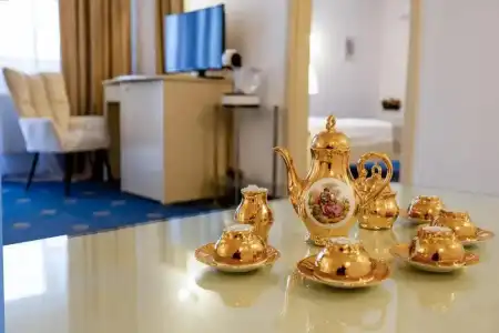 Sir Royal - 44