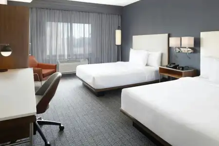 Courtyard by Marriott Boston-South Boston - 2