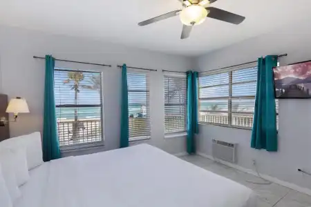 Hollywood Beachs - 108