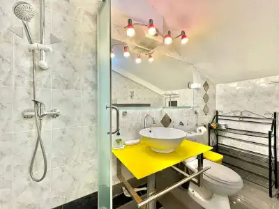 Sun Rose Apartments - 7