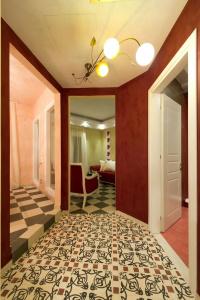 Irida Boutique - 147