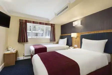 Days Inn by Wyndham London Hyde Park - 26