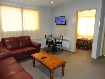 Bealey Avenue Motel - 24