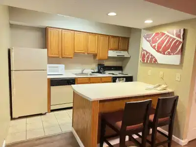 Hawthorn Extended Stay by Wyndham Wichita - 35