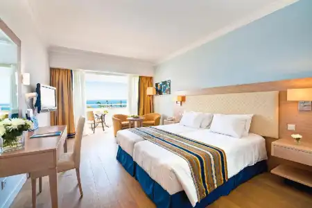 Olympic Lagoon Resort - 6