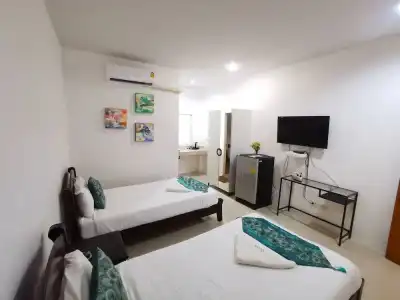 Phet Cha-am Plaza & Resort - 43