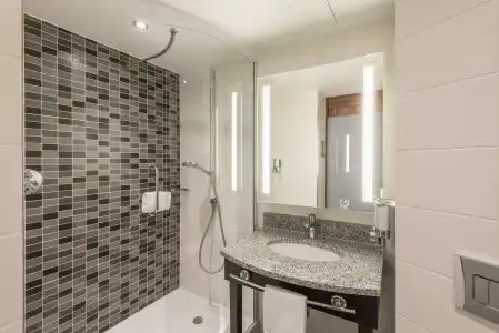 Hampton by Hilton Munich City West - 7