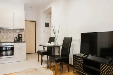 Nicholas Point Apartments and Rooms - 149