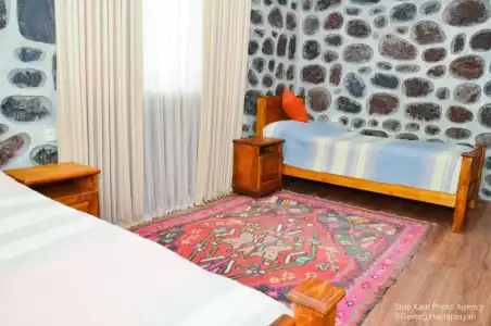 Khoreayi Dzor - 42