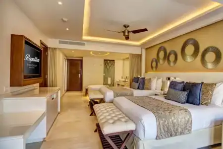 Royalton CHIC Cancun, An Autograph Collection All-Inclusive Resort - Adults Only - 5
