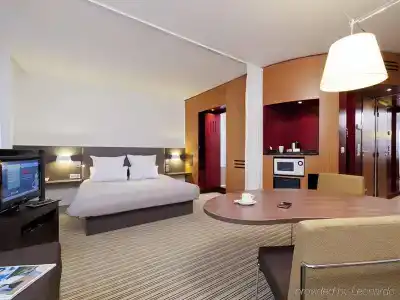 Novotel Suites Cannes Centre - 4