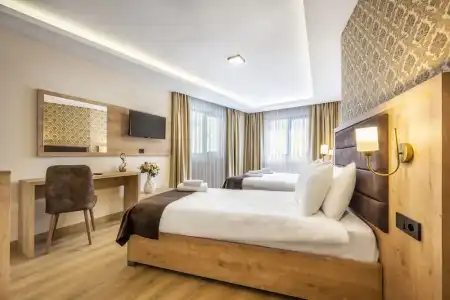 Emin Palace - 15
